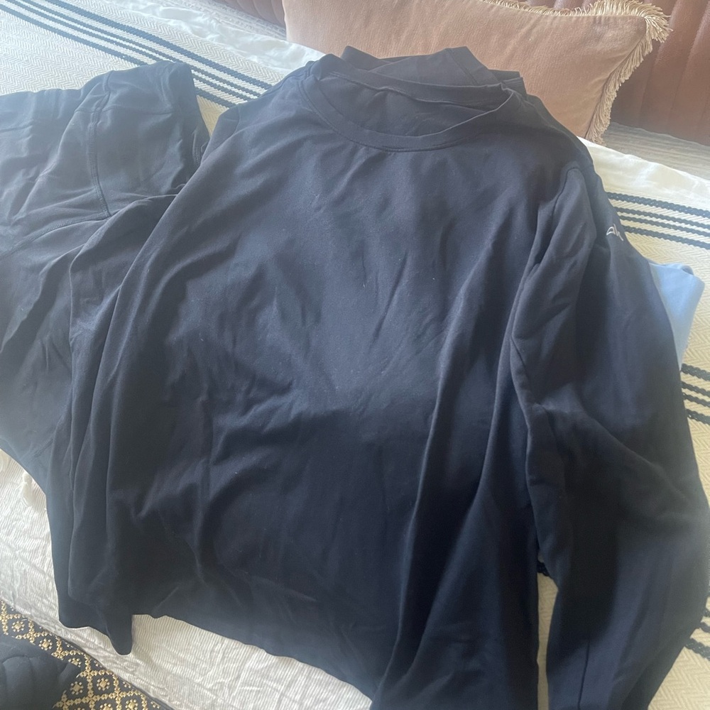 ALO Yoga Black Long Sleeve Top